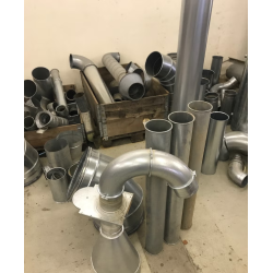 Samling af diverse udsugningsr�r og fittings