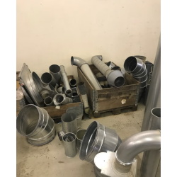Samling af diverse udsugningsr�r og fittings